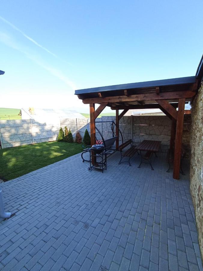 Apartman Julrich Vrbov Exteriér fotografie