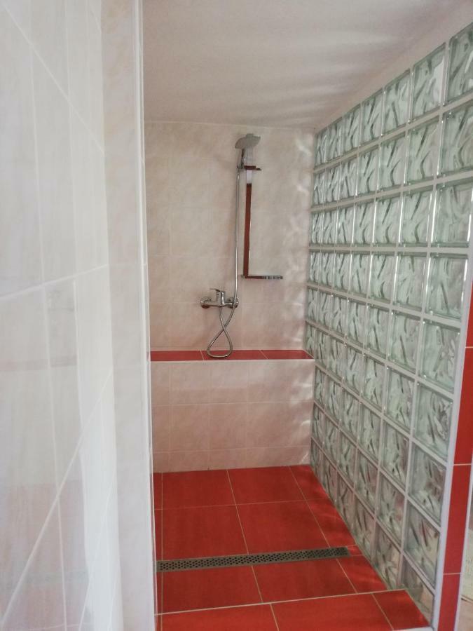 Apartman Julrich Vrbov Exteriér fotografie